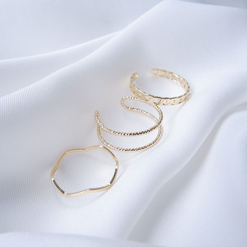 Auryn 14k gold plated ring set